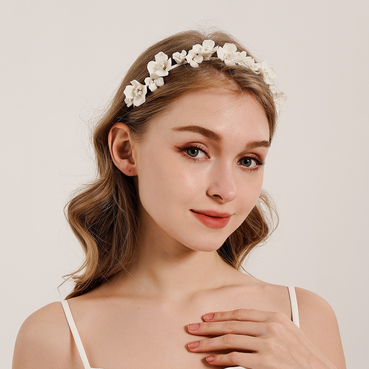 Wedding Supply Store - Efily Gelin Beyaz Çiçek Saç Çember